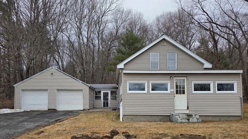 132 E Main St, West Brookfield, MA, 01585-2901 | Card Image