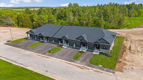 307 Arnaud St, Paisley, ON, N0G2N0 | Card Image