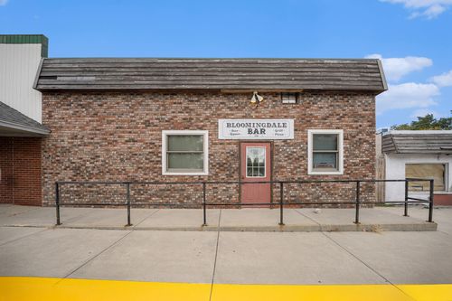 105 N Van Buren St, Bloomingdale, MI, 49026-5120 | Card Image