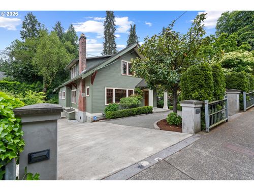 2328 Sw Broadway Dr, Portland, OR, 97201 | Card Image