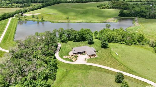 1672 N 1 Rd, Baldwin City, KS, 66006-6106 | Card Image
