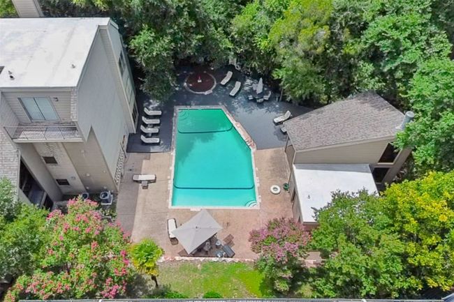 Community Pool. | Image 23