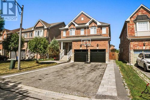 11 Keiffer Crt, Whitby, ON, L1P0A9 | Card Image