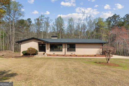 8617 Stone Rd, douglasville, GA, 30135-6425 | Card Image