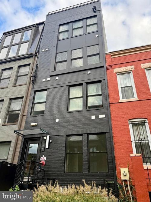 unit-3-256 15th St Se, WASHINGTON, DC, 20003-5199 | Card Image