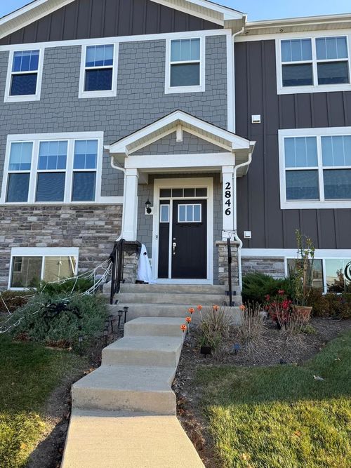 2846-2846 Kessler Dr, Mundelein, IL, 60060-5402 | Card Image
