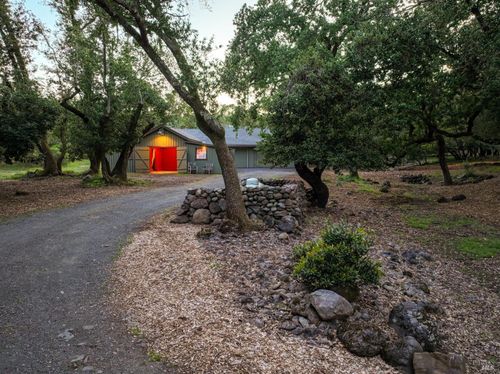 2120 Grove St, Sonoma, CA, 95476-6035 | Card Image