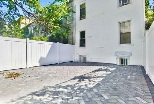 612 Jerome St, Brooklyn, NY, 11207-6012 | Card Image
