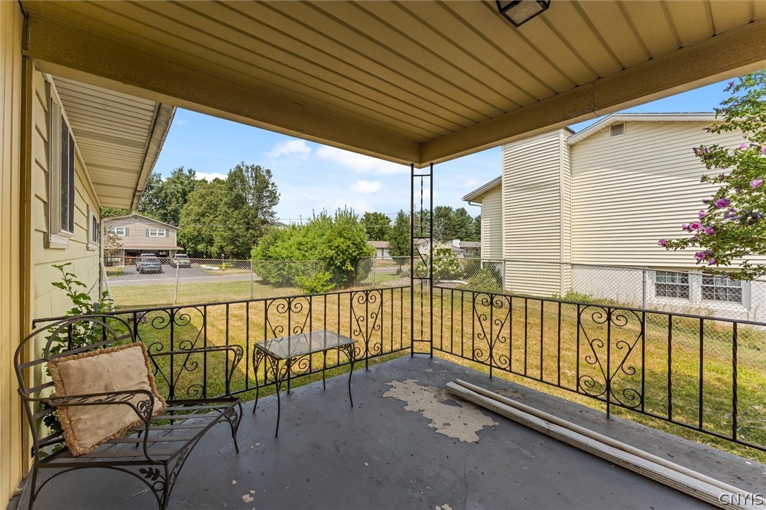 Residential in Salina 5