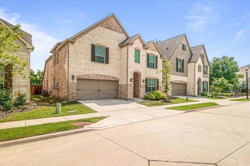 302 Dove Falls Dr, Argyle, TX, 76226-2323 | Card Image