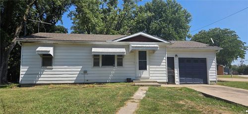 412 N Garner St, Lawson, MO, 64062-9327 | Card Image