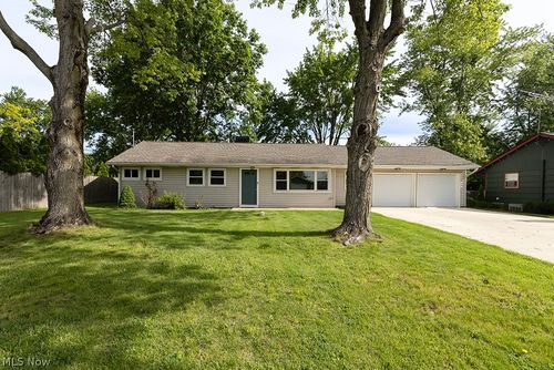 133 Coronado Ct, Elyria, OH, 44035-3626 | Card Image