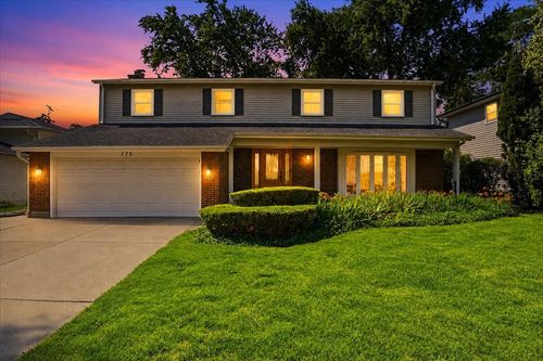 175 Selwyn Ln, Buffalo Grove, IL, 60089-4332 | Card Image
