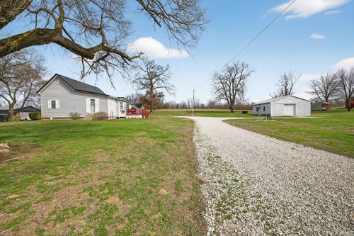 902 N 200 W Road, Washington, IN, 47501-9285 | Card Image