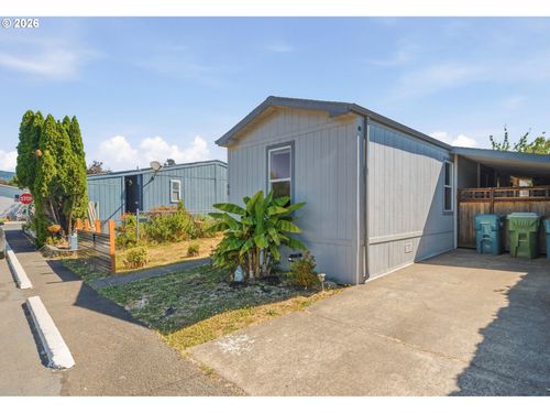 68-301 E Columbia Dr, Newberg, OR, 97132-4000 | Card Image