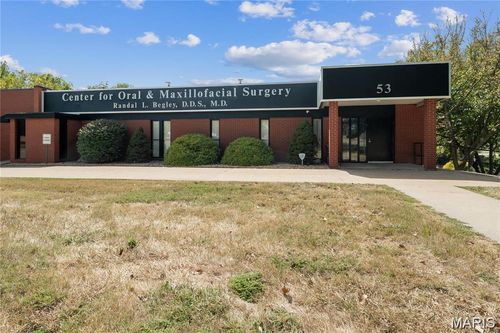 53 Doctors Park, Cape Girardeau, MO, 63703-4927 | Card Image