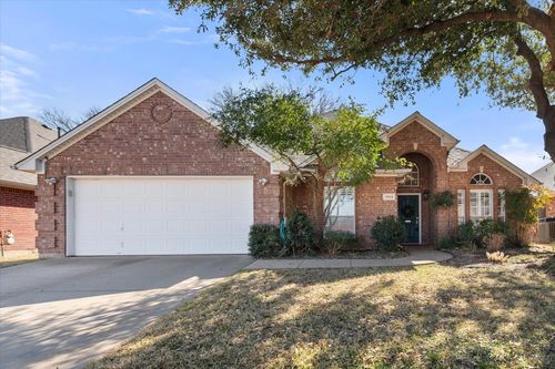 1802 Swaim Ct, Arlington, TX, 76001-5698 | Card Image