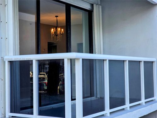 apt-138-20505 E Country Club Dr, Aventura, FL, 33180-3037 | Card Image