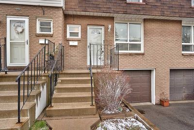 5 - 1301 Upper Gage Ave, Condo with 3 bedrooms, 2 bathrooms and 2 parking in Hamilton ON | Image 3