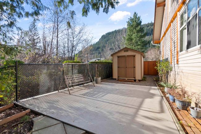 857 Myng Crescent, House other with 3 bedrooms, 2 bathrooms and null parking in Harrison Hot Springs BC | Image 36