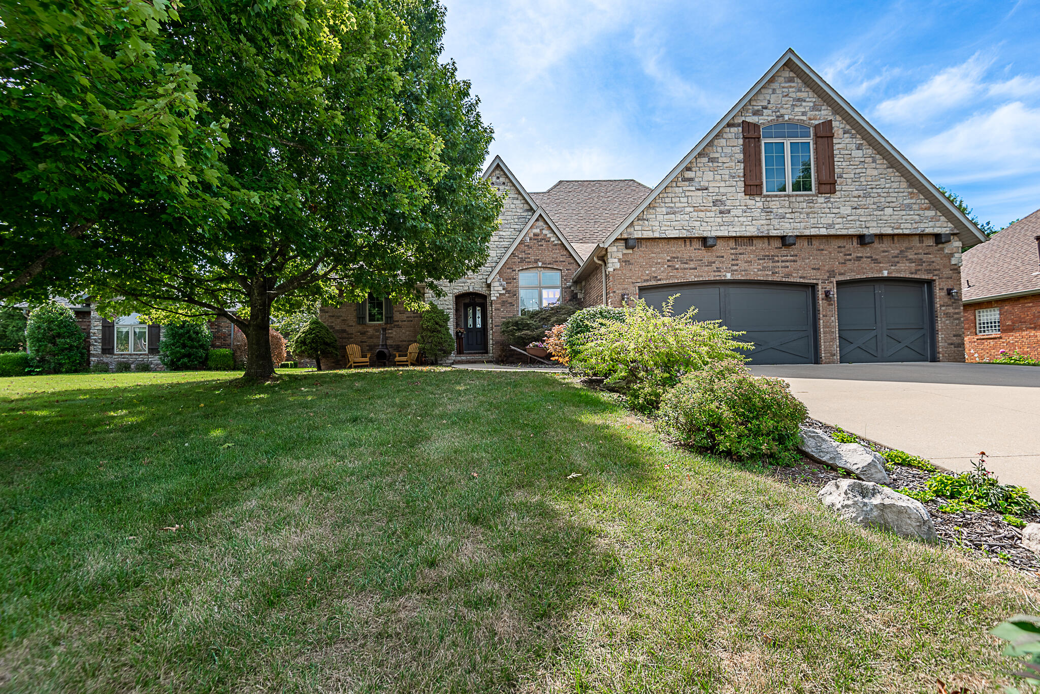 Riverbend Rd, Springfield, MO 65810