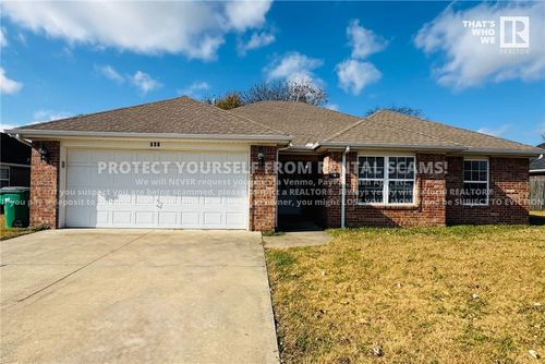 741 Harvest St, Centerton, AR, 72719-7707 | Card Image