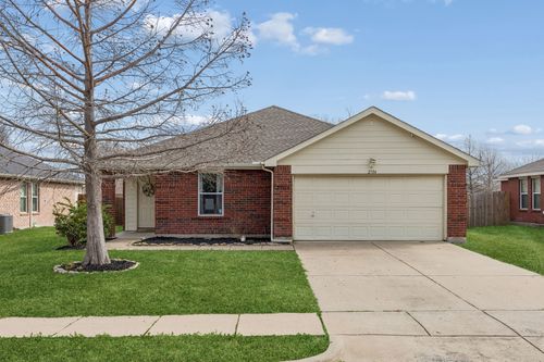 2704 Melanie Dr, Anna, TX, 75409-5311 | Card Image