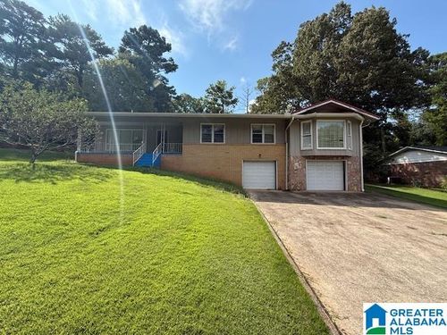 1416 29th Ave N, HUEYTOWN, AL, 35023-3664 | Card Image