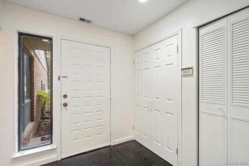 236 Hamlet Dr, Jericho, NY, 11753-2811 | Card Image