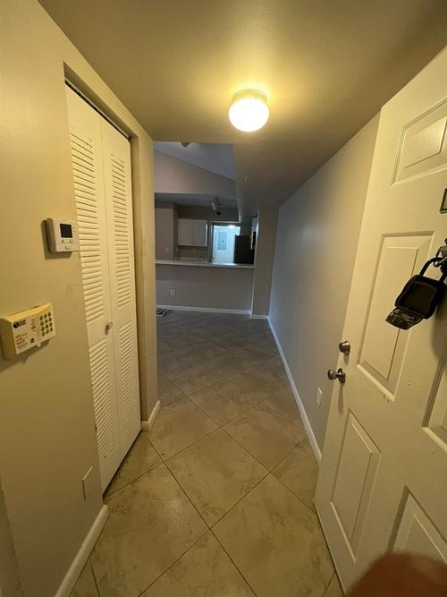 apt-309-2600 S University Dr, Davie, FL, 33328-1467 | Card Image
