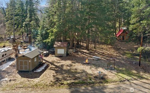 71 Night Hawk Rd, Cle Elum, WA, 98922-8530 | Card Image