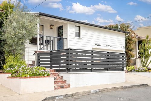 1039 8th St, Hermosa Beach, CA, 90254-4168 | Card Image