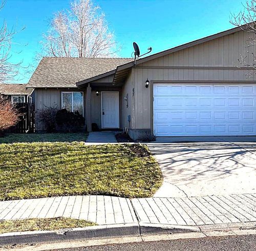 857 Se Maliah Avenue, Madras, OR, 97741 | Card Image