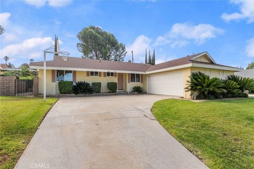 1239 Fulbright Ave, Redlands, CA, 92373-4933 | Card Image