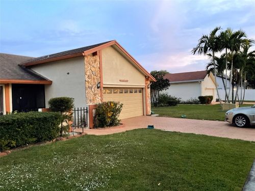 4770 Nw 85th Ave, Lauderhill, FL, 33351-5507 | Card Image