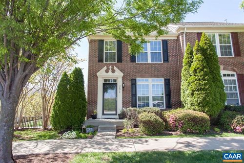 2074 Lockwood Dr, CHARLOTTESVILLE, VA, 22911-5606 | Card Image