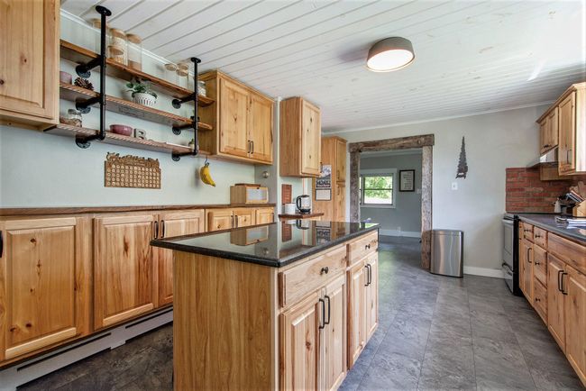 8041 Donovan Rd, House other with 3 bedrooms, 2 bathrooms and null parking in Dexter MI | Image 9