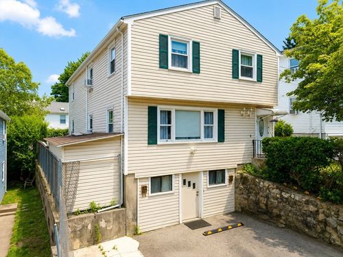 84-82-84 Sylvia St, Arlington, MA, 02476-5620 | Card Image
