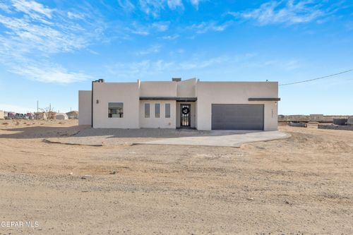14932 Fishkill Dr, El Paso, TX, 79928-9152 | Card Image