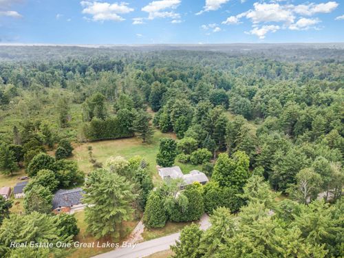 205 N Everett Rd, Harrisville, MI, 48740-9704 | Card Image