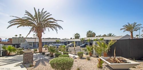 3-1401 E Carson Ave, Las Vegas, NV, 89101-5374 | Card Image