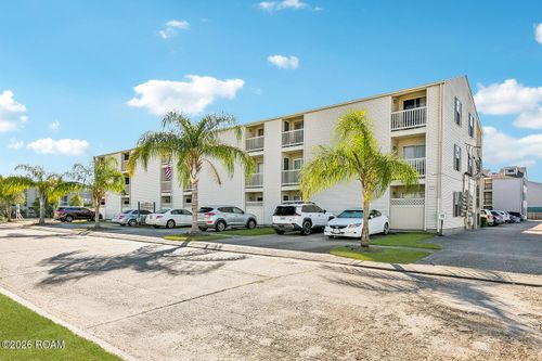 2330 Edenborn Ave, Metairie, LA, 70001-6436 | Card Image
