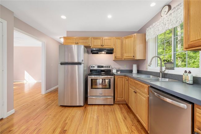 58 Snake Meadow Rd, House other with 3 bedrooms, 3 bathrooms and 22 parking in Killingly CT | Image 15