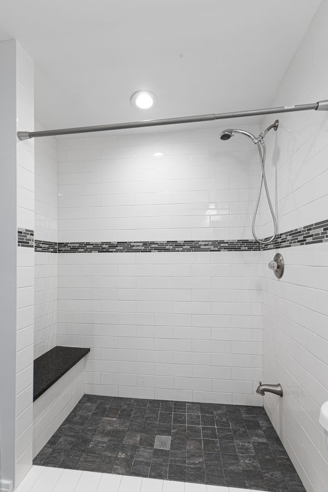 APT-105 - 1608 W Sherwin Ave, Condo with 0 bedrooms, 1 bathrooms and null parking in Chicago IL | Image 10