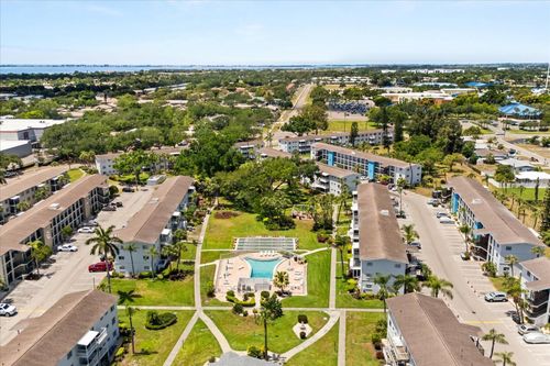 k28-2425 60th Ave W, BRADENTON, FL, 34207-4516 | Card Image
