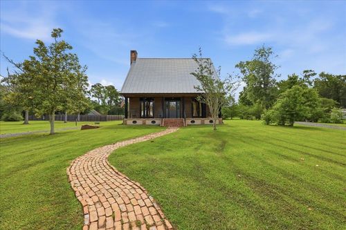 6923 Horseshoe Bnd, Orange, TX, 77632-7983 | Card Image