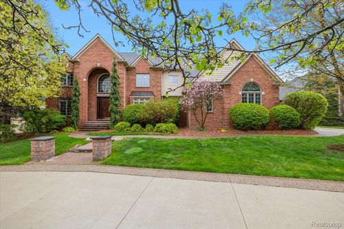 3725 Mountain Laurel Ct, Oakland, MI, 48363-2653 | Card Image