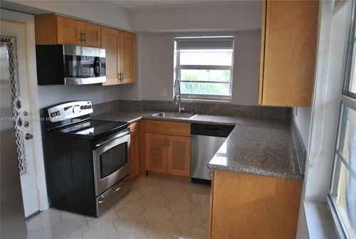 apt-345-1540 Ne 191st St, Miami, FL, 33179-4388 | Card Image