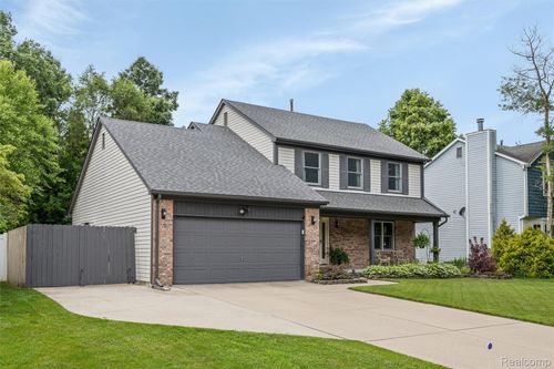 2661 Nottingham, Waterford Twp, MI, 48329-4708 | Card Image