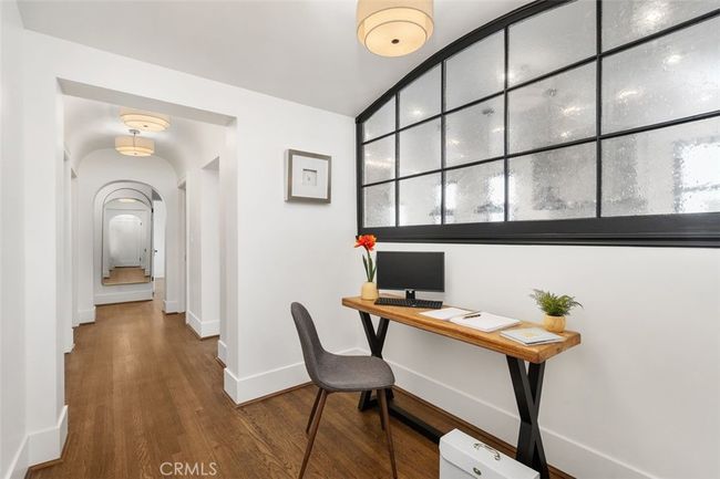 BOTTOM UNIT HALLWAY​​‌​​​​‌​​‌‌​‌‌​​​‌‌​​‌‌​‌​​​​​‌ OFFICE | Image 14